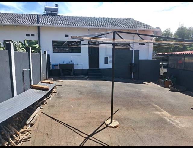3 BEDROOM HOUSE FOR SALE IN HILLSHAVEN